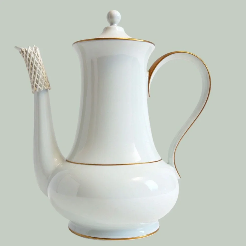 Hutschenreuther Crescendo Coffee Pot White Porcelain Gold Trim Germany 1058